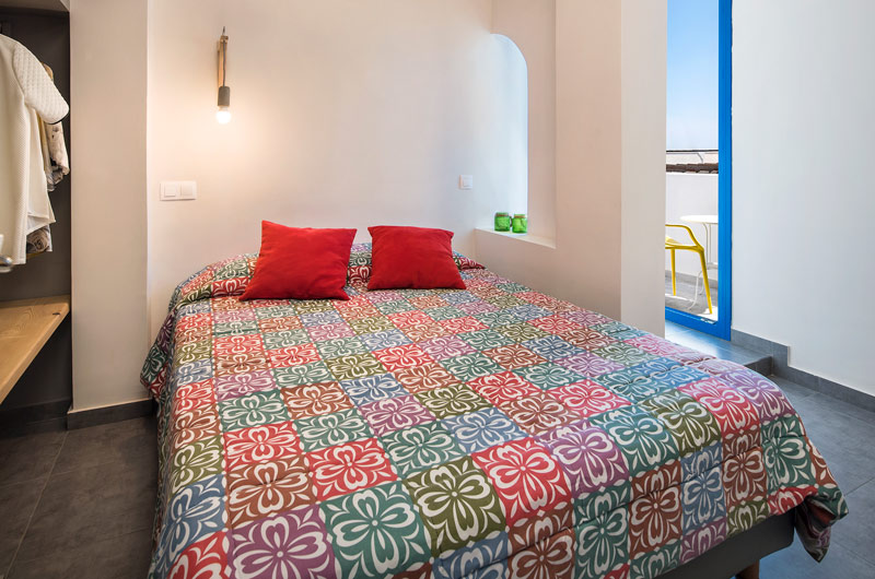 Standard Room - Summer Time Santorini Rooms