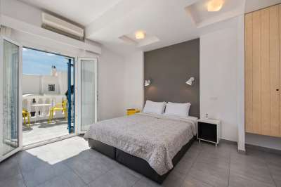 Accommodation in Superior Room - Santorini Rooms
